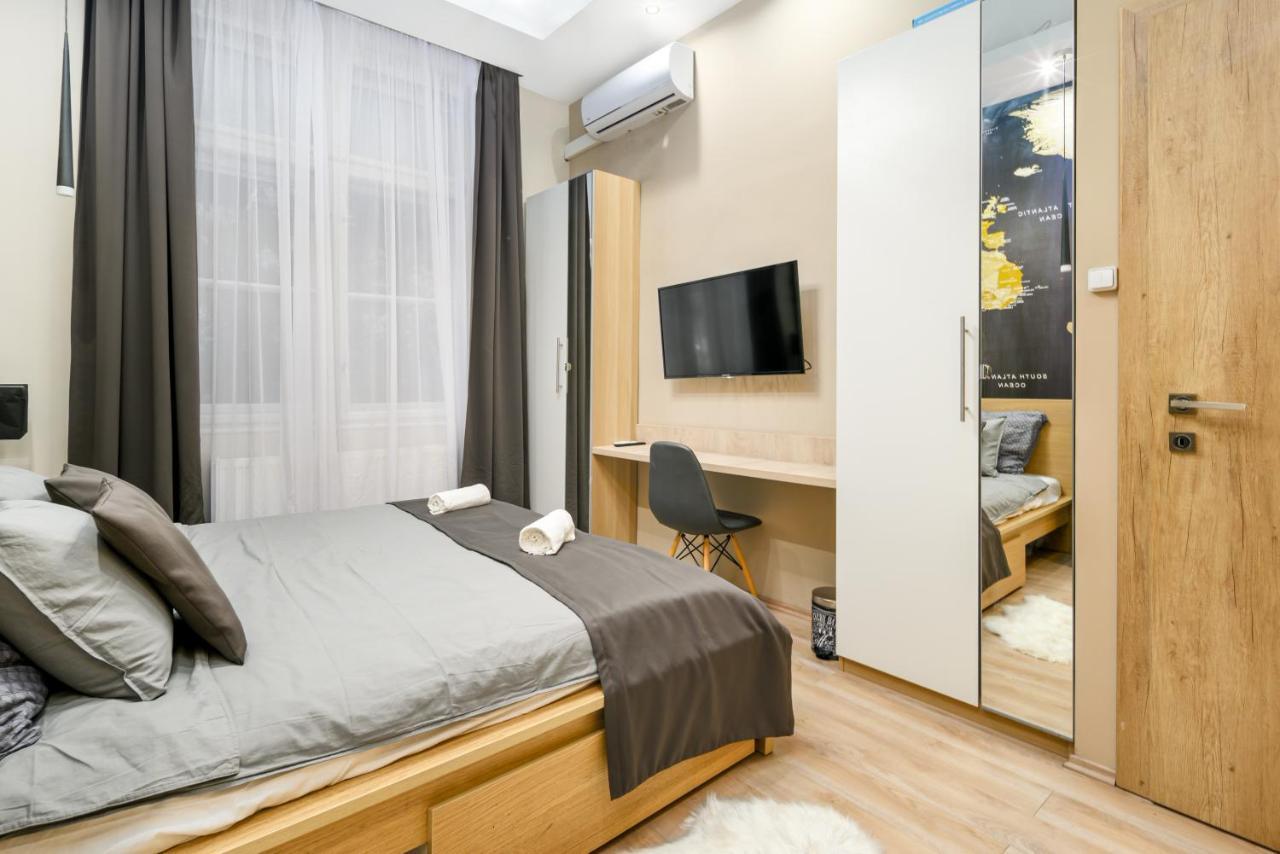 Downtown Deluxe-Two Bedroom Apartment With Sauna Budapest Exterior foto