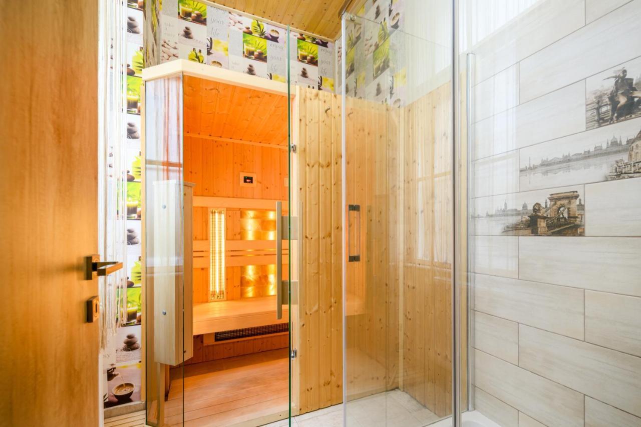 Downtown Deluxe-Two Bedroom Apartment With Sauna Budapest Exterior foto